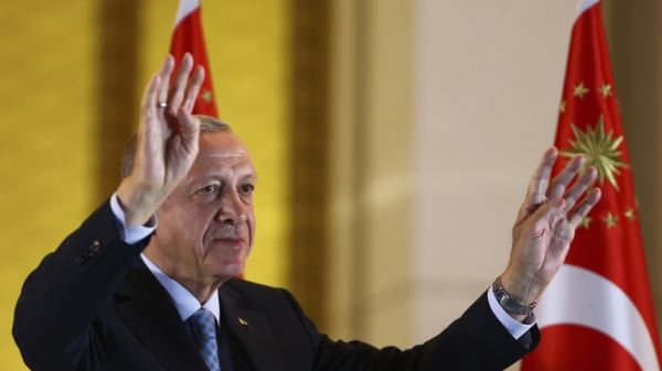 Хабиб Нурмагомедов поздравил Эрдогана с победой на выборах президента Турции
