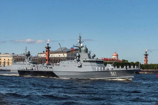 Проблемы Балтийского флота или как очистить озеро НАТО