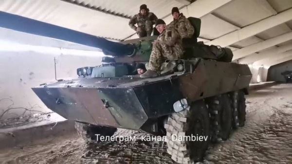 Бесплатная утилизация: французские колесные танки AMX-10RC для Украины